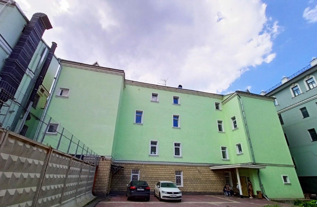 фасад дома, здание по адресу г Москва, ул Большая Лубянка, д 24/15 стр 3 
